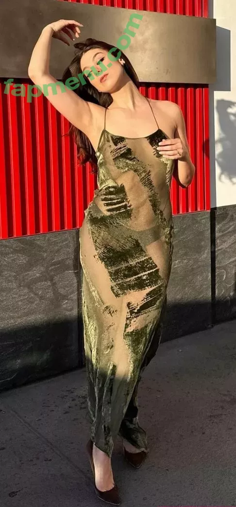 Kira Kosarin nude photo #0506 (kirakosarin)