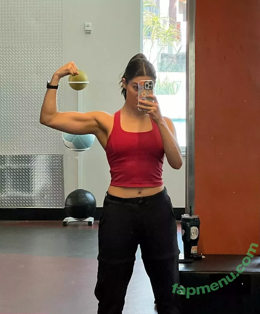 Kira Kosarin nude photo #0741 (kirakosarin)