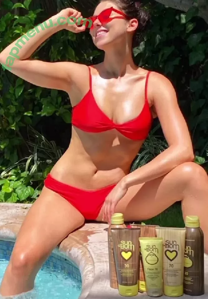 Kira Kosarin nude photo #0790 (kirakosarin)