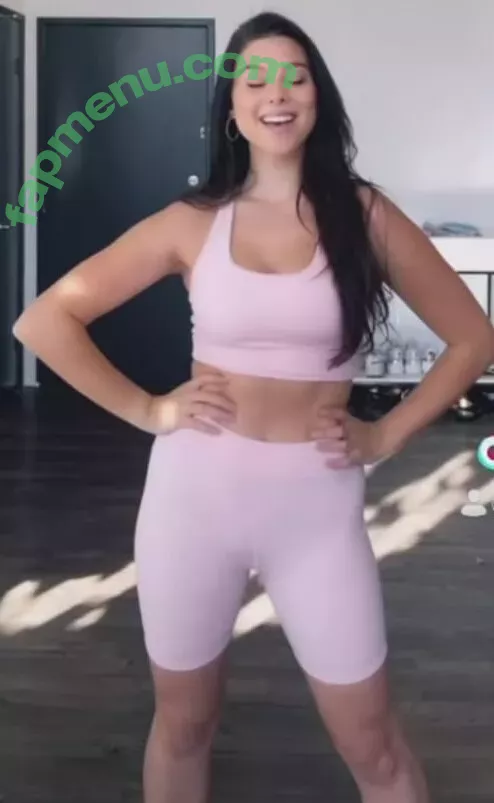 Kira Kosarin nude photo #0797 (kirakosarin)