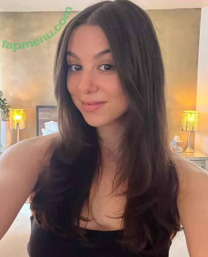 Kira Kosarin nude photo #0806 (kirakosarin)