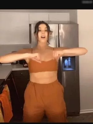 Kira Kosarin / kirakosarin nude photo #1036