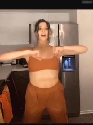 Kira Kosarin / kirakosarin nude photo #1052