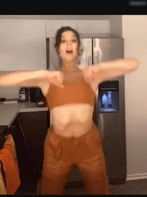 Kira Kosarin / kirakosarin nude photo #1055