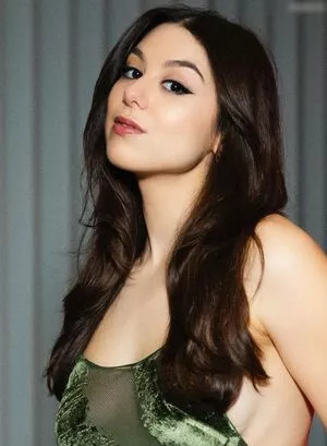 Kira Kosarin / kirakosarin nude photo #1103