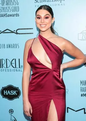 Kira Kosarin / kirakosarin nude photo #1130