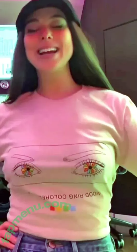 Kira Kosarin nude photo #1001 (kirakosarin)