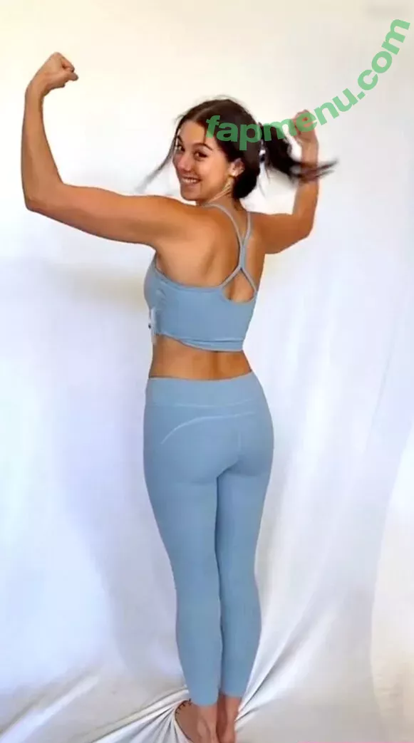 Kira Kosarin nude photo #1026 (kirakosarin)