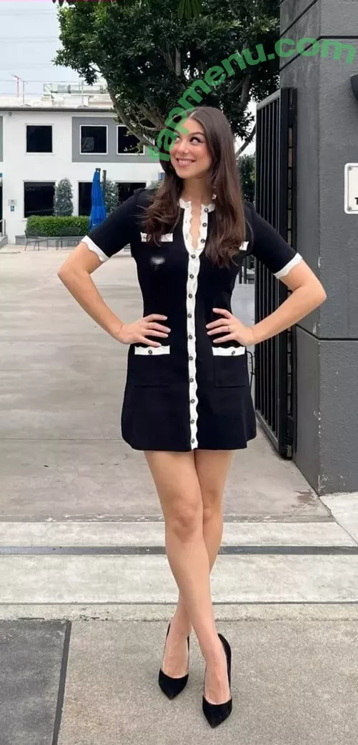 Kira Kosarin nude photo #1069 (kirakosarin)