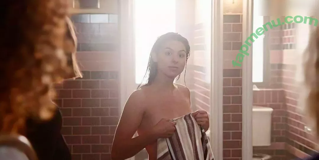 Kira Kosarin nude photo #1193 (kirakosarin)