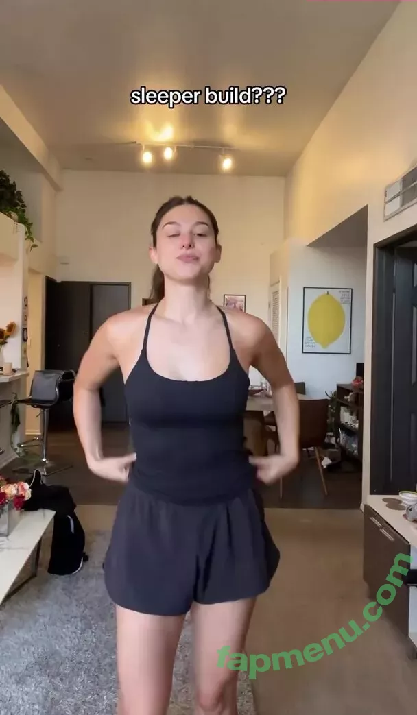 Kira Kosarin nude photo #1198 (kirakosarin)