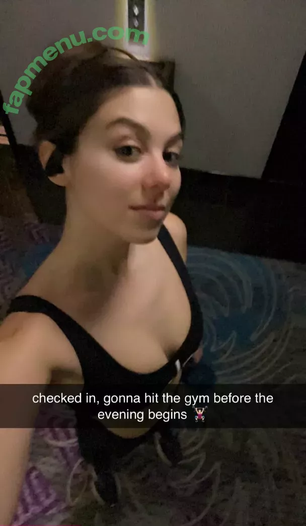 Kira Kosarin nude photo #1522 (kirakosarin)