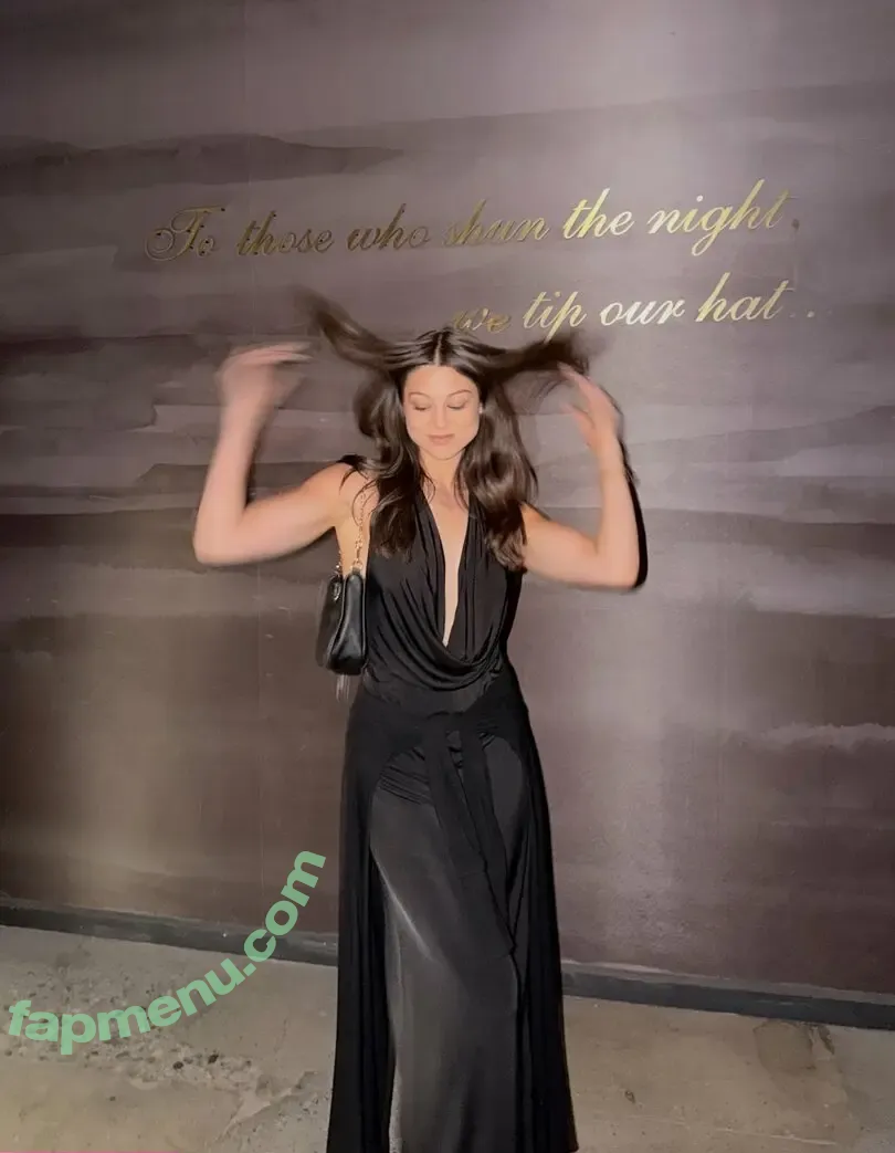 Kira Kosarin nude photo #1738 (kira_kosarin / kirakosarin)