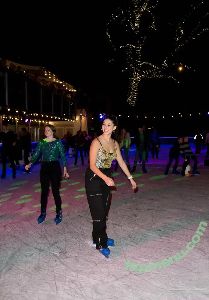 Kira Kosarin nude photo #1781 (kira_kosarin / kirakosarin)