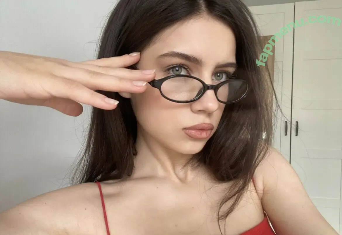 kira_monet nude photo #0027 (Klaryys / kiaraxmonet)