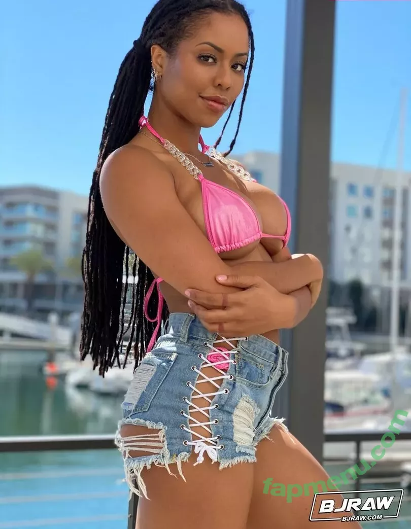 Kira Noir nude photo #0179 (thekiranoir / thekiranoirgram)