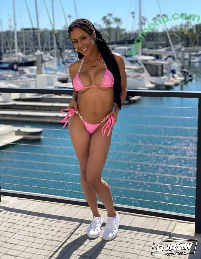 Kira Noir nude photo #0622 (thekiranoir / thekiranoirgram)