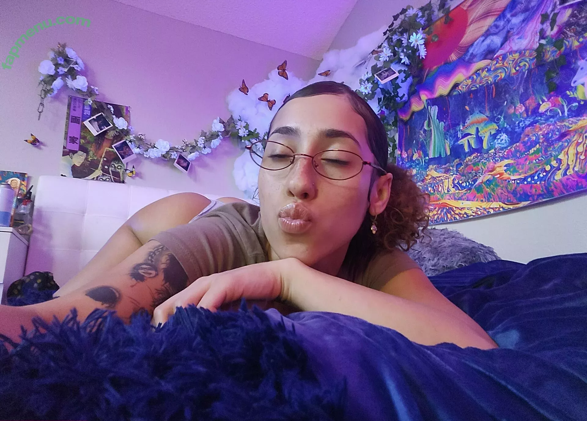 Kira Perez nude photo #0063 (itsmekiraperez / kira_kakes_)