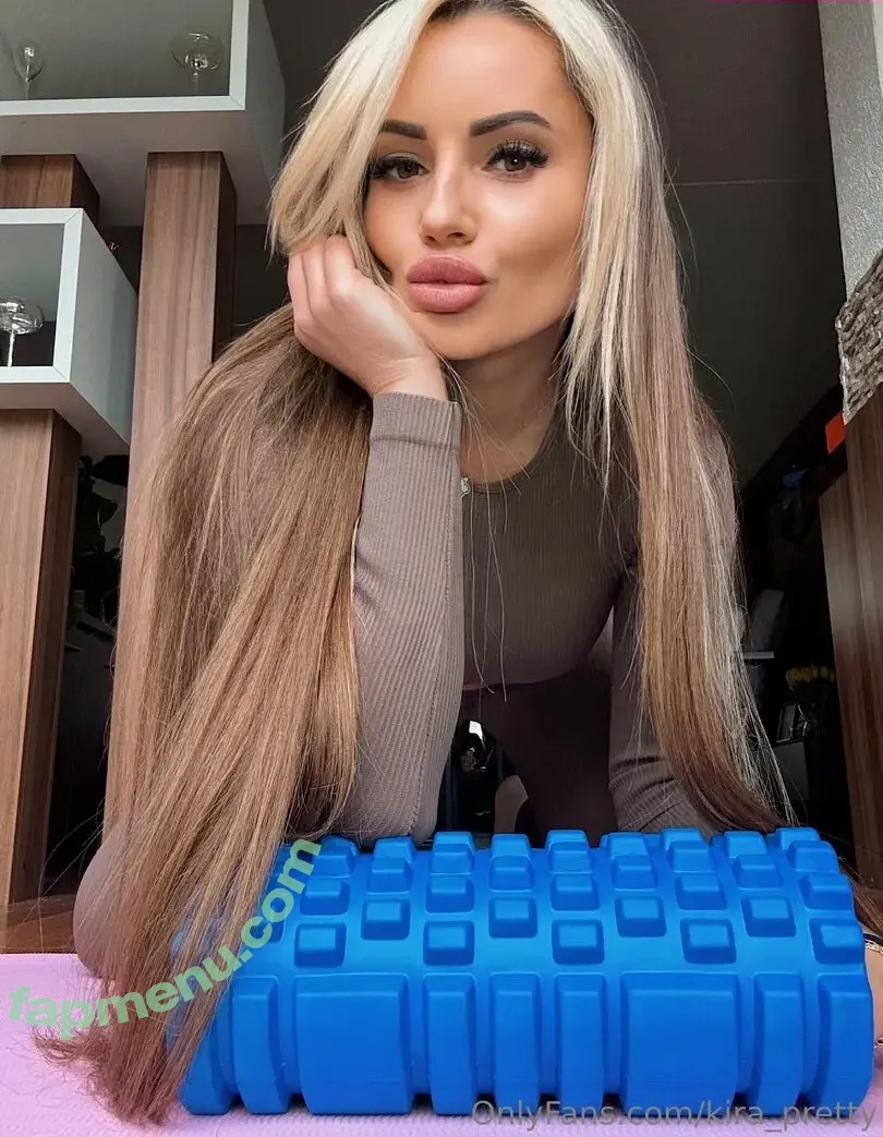 kira_pretty nude photo #0017 (kira_aver_)