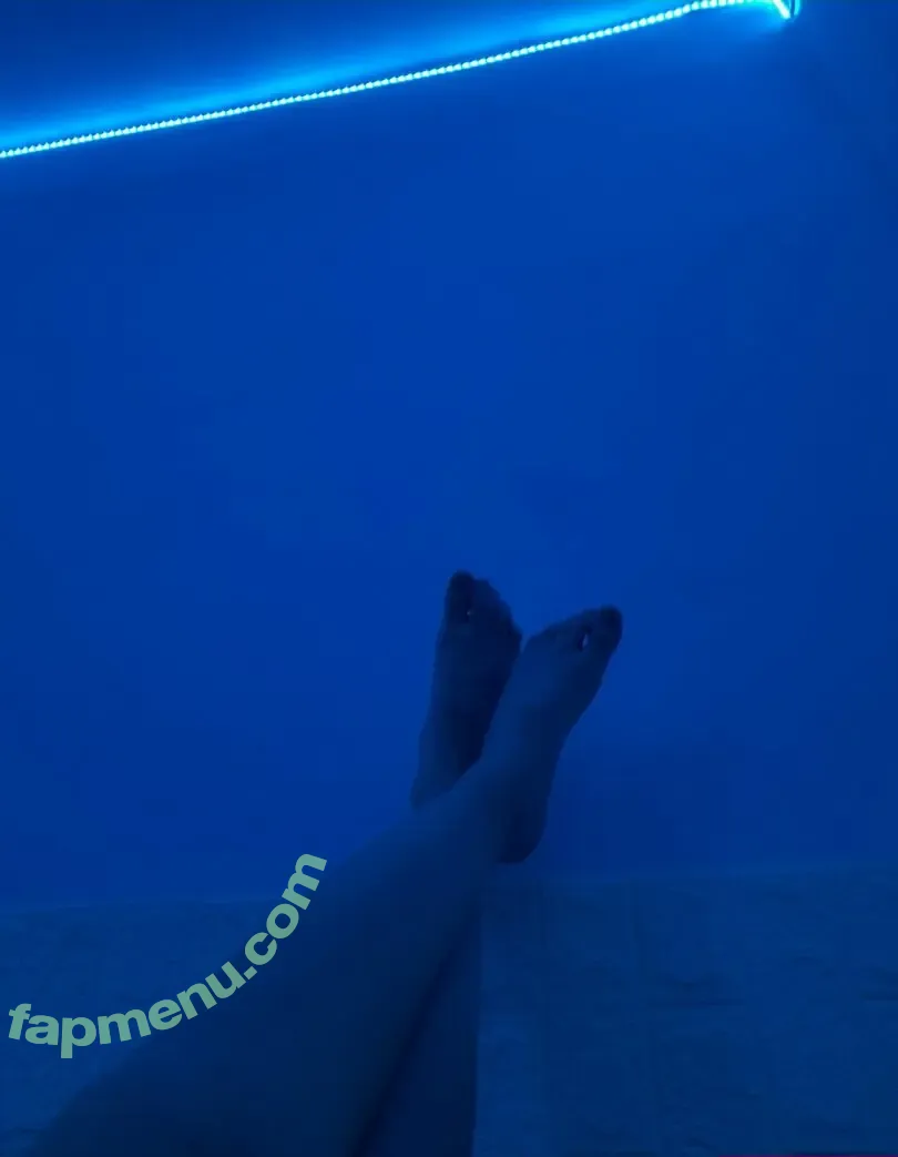 kira18years nude photo #0002 (kira18years)