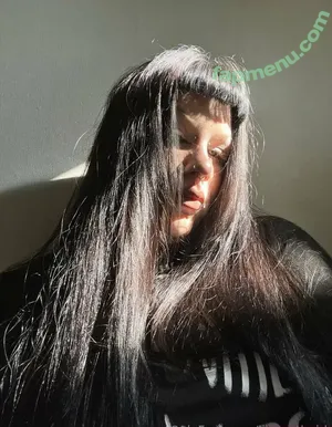 kiragothgirl / kira.gothgirl / kiraaa_love nude photo #0001