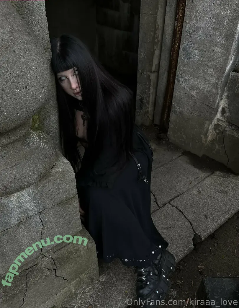 kiragothgirl nude photo #0008 (kira.gothgirl / kiraaa_love)