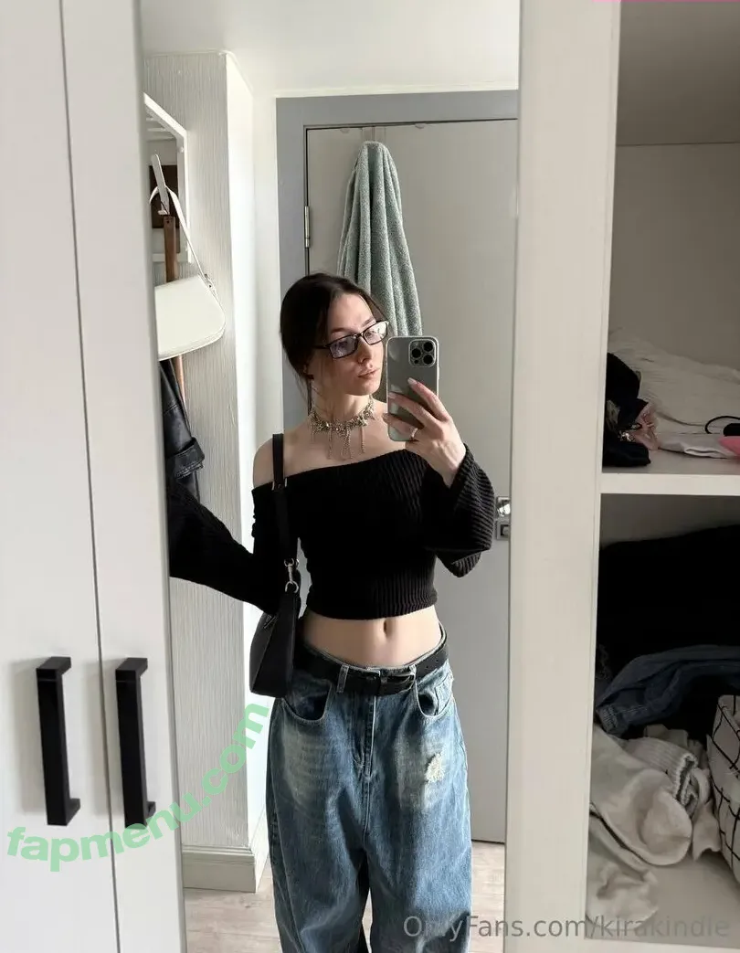 kirakindle nude photo #0010 (kindlekira)