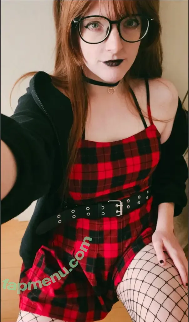 KiraKira Gitsune nude photo #0024 (kira.kitsune)