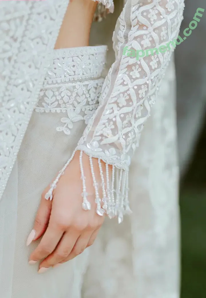 Kiran nude photo #0049 (kiran_rathore_official / kiranhayer)