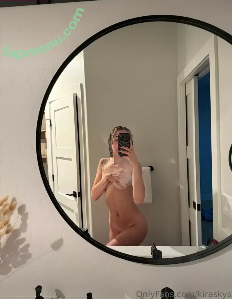 Kiraskys nude photo #0097 (riskykira)
