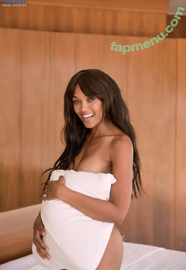 Kirby Griffin nude photo #0009 (Kirby Griffin)