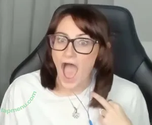 Kirbysuniverse nude photo #0020