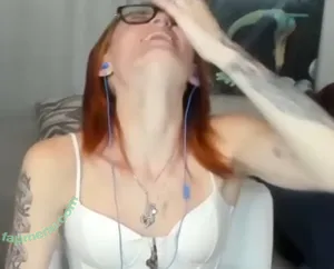 Kirbysuniverse nude photo #0022