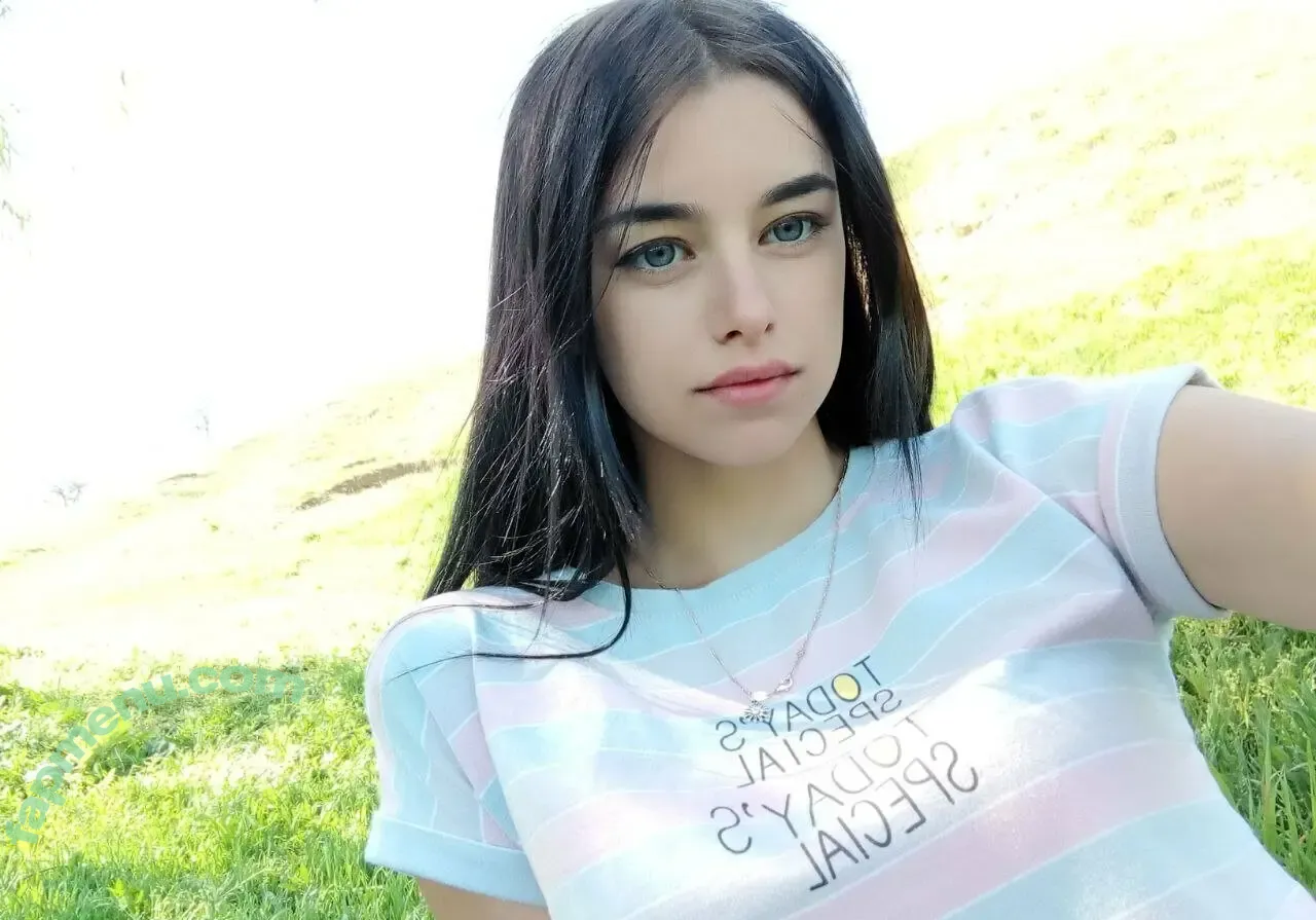kirochkaaa nude photo #0013 (kirochkaaa)