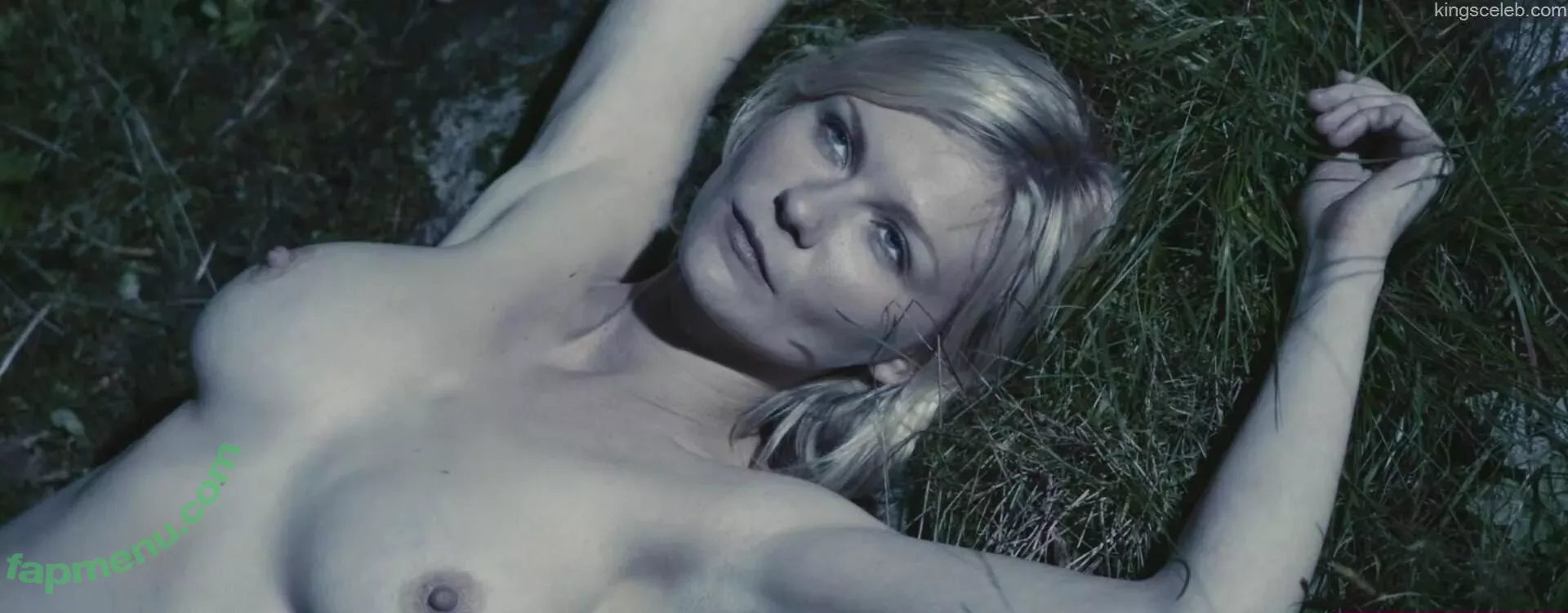 Kirsten Dunst nude photo #0039 (kirstendunst)