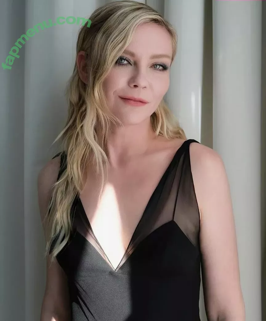 Kirsten Dunst nude photo #0382 (kirstendunst)