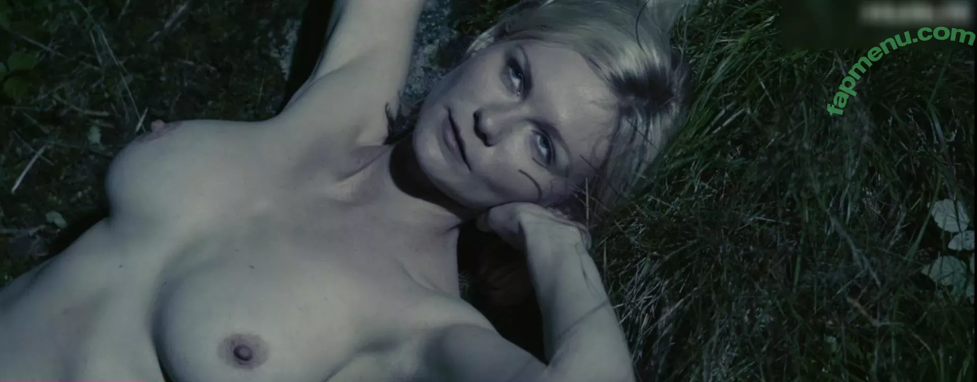 Kirsten Dunst nude photo #0409 (kirstendunst)