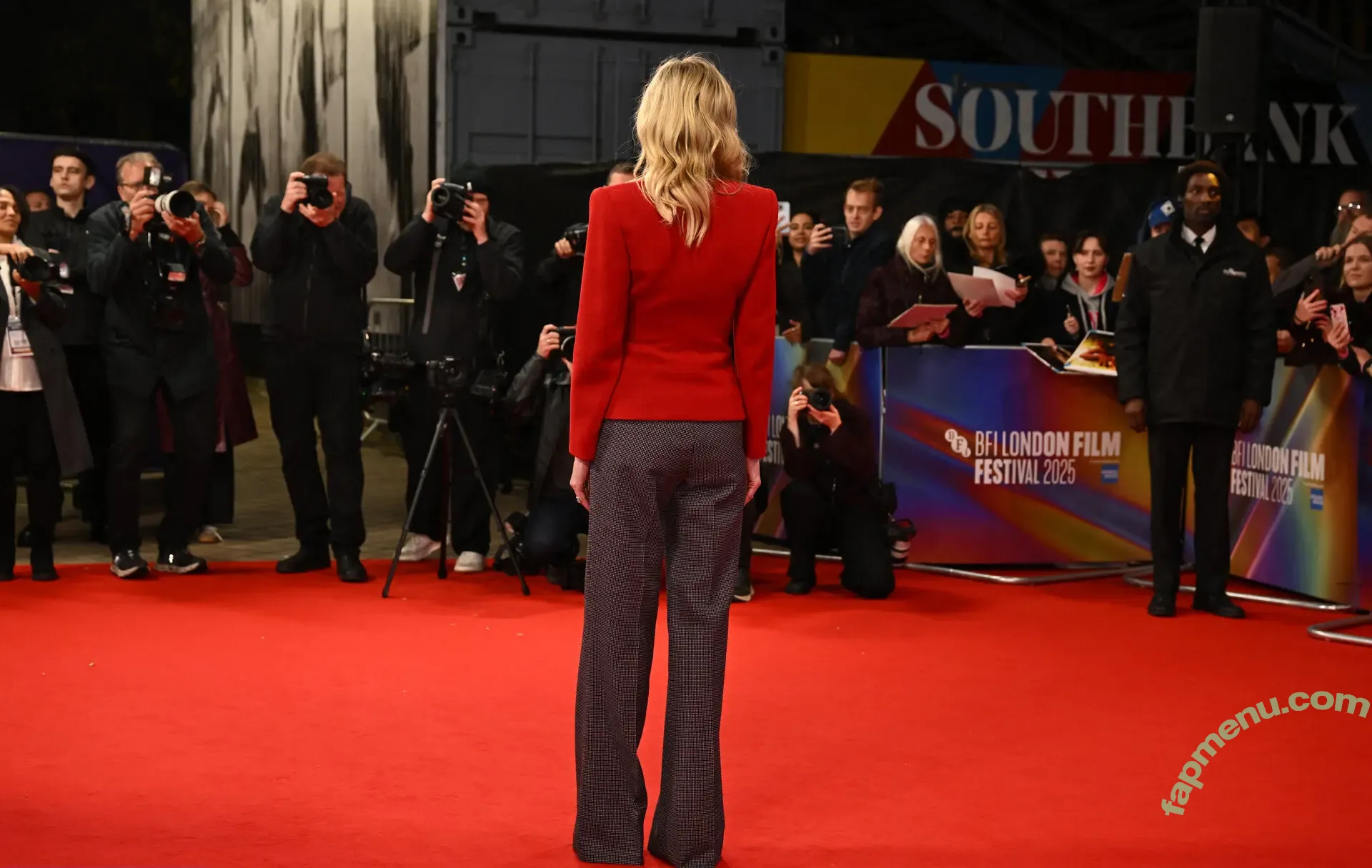 Kirsten Dunst nude photo #0681 (kirstendunst)