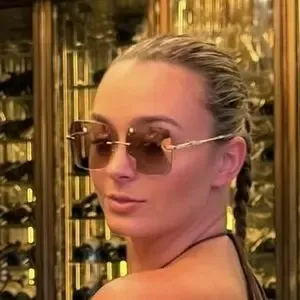 Kirstentoosweet / kirstenmarieee97 nude photo #0006