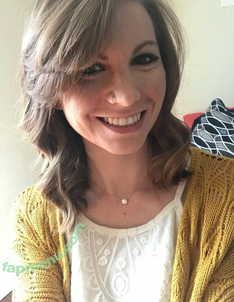 Kirsty nude photo #0234 (Korsty_ / aloegoddess / blondekristy / kirstyaustin7 / kirstylouisewells)