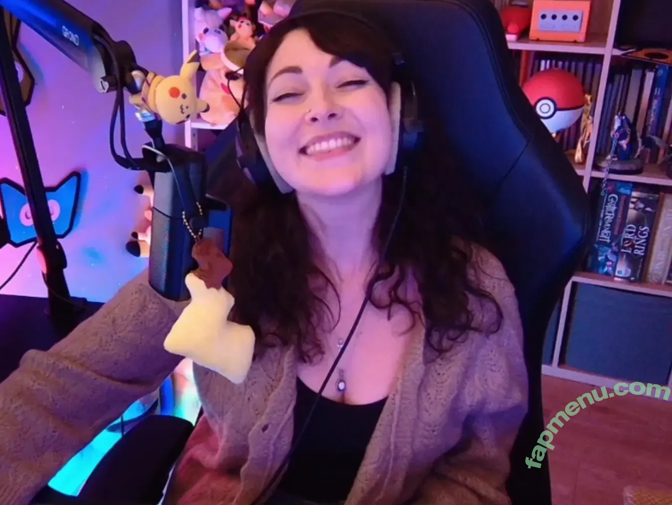 Kirsty nude photo #0295 (Korsty_ / aloegoddess / blondekristy / kirstyaustin7 / kirstylouisewells)