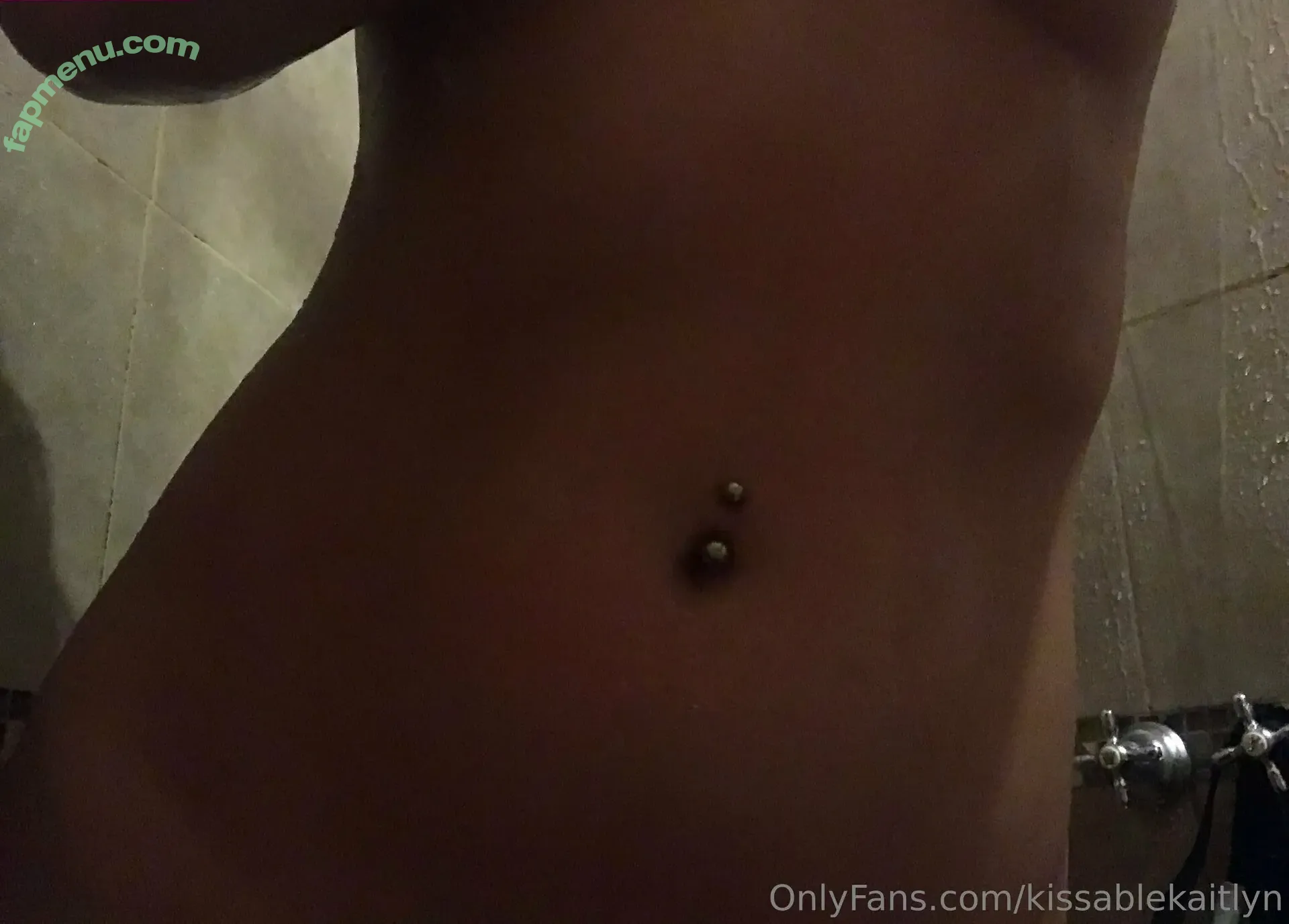 kissablekaitlyn nude photo #0002 (kissedbykaitlyn)