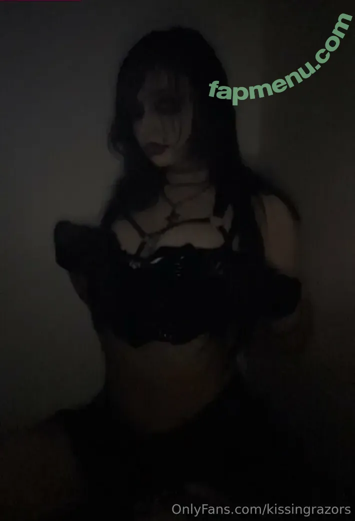 kissingrazors nude photo #0007 (kissingrazors)