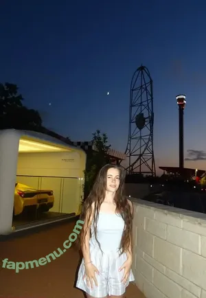 kisskarinalynn / itskarinann nude photo #0046