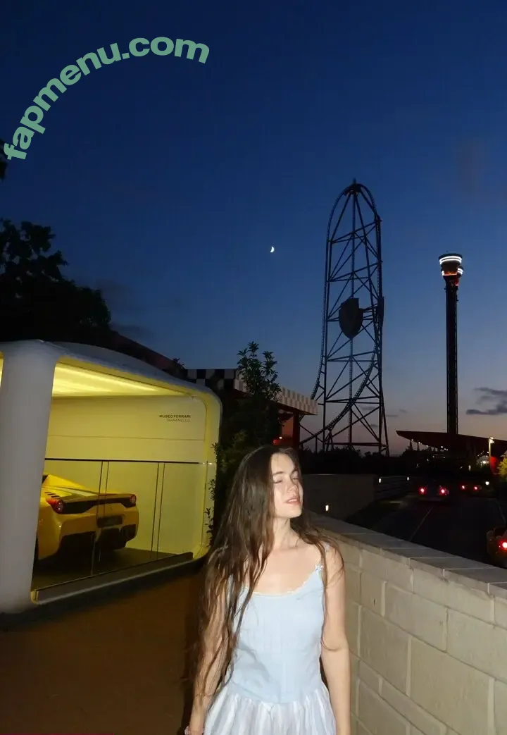 kisskarinalynn nude photo #0047 (itskarinann)