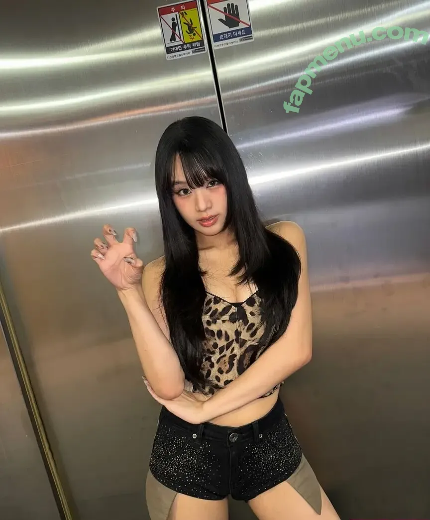 KissLife nude photo #0230 (Julie / juliephilia / kissoflife_s2)
