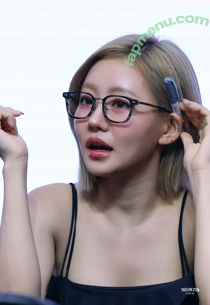 KissLife nude photo #0283 (Julie / juliephilia / natty_0530)