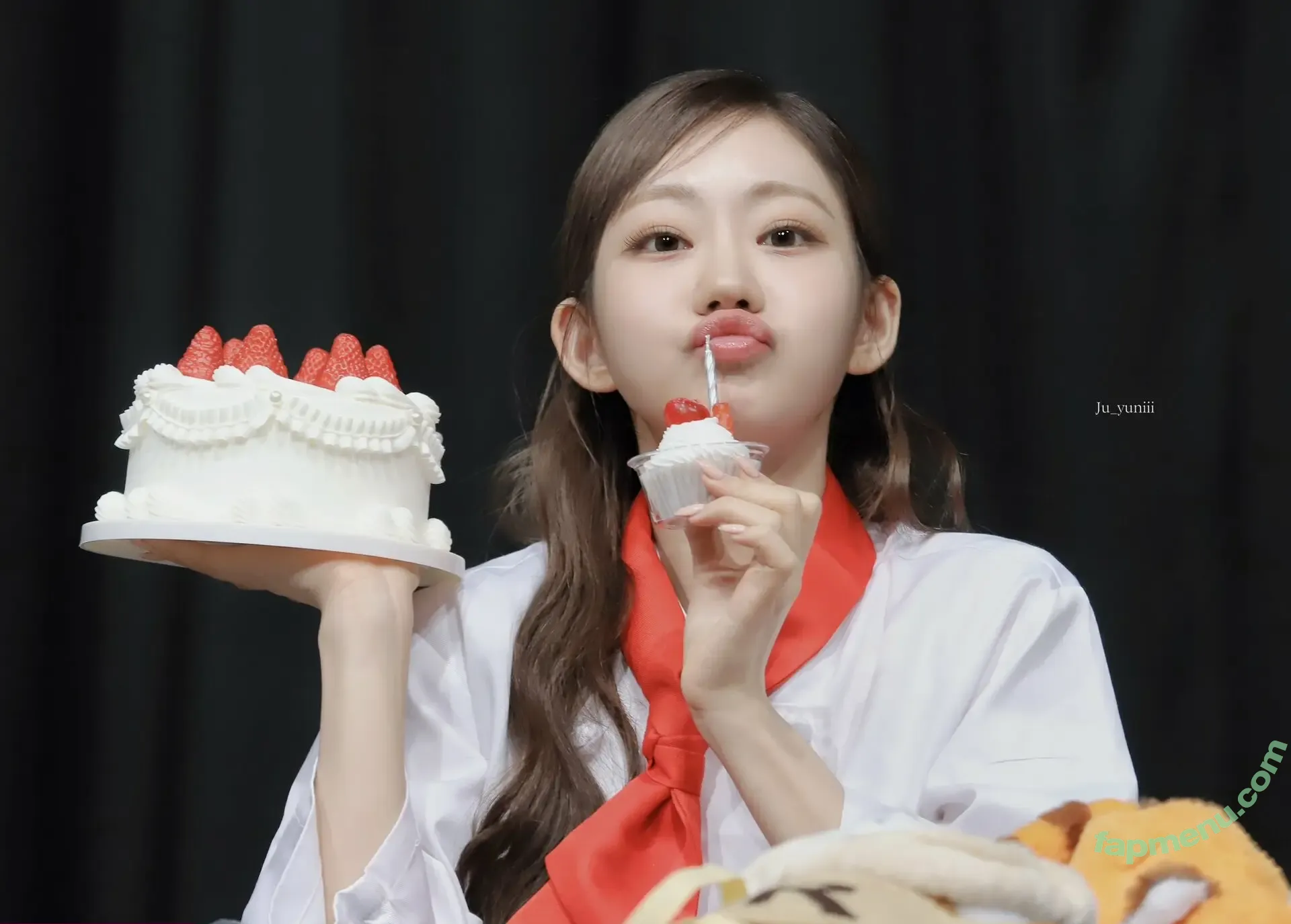 KissLife nude photo #0288 (Julie / juliephilia / natty_0530)