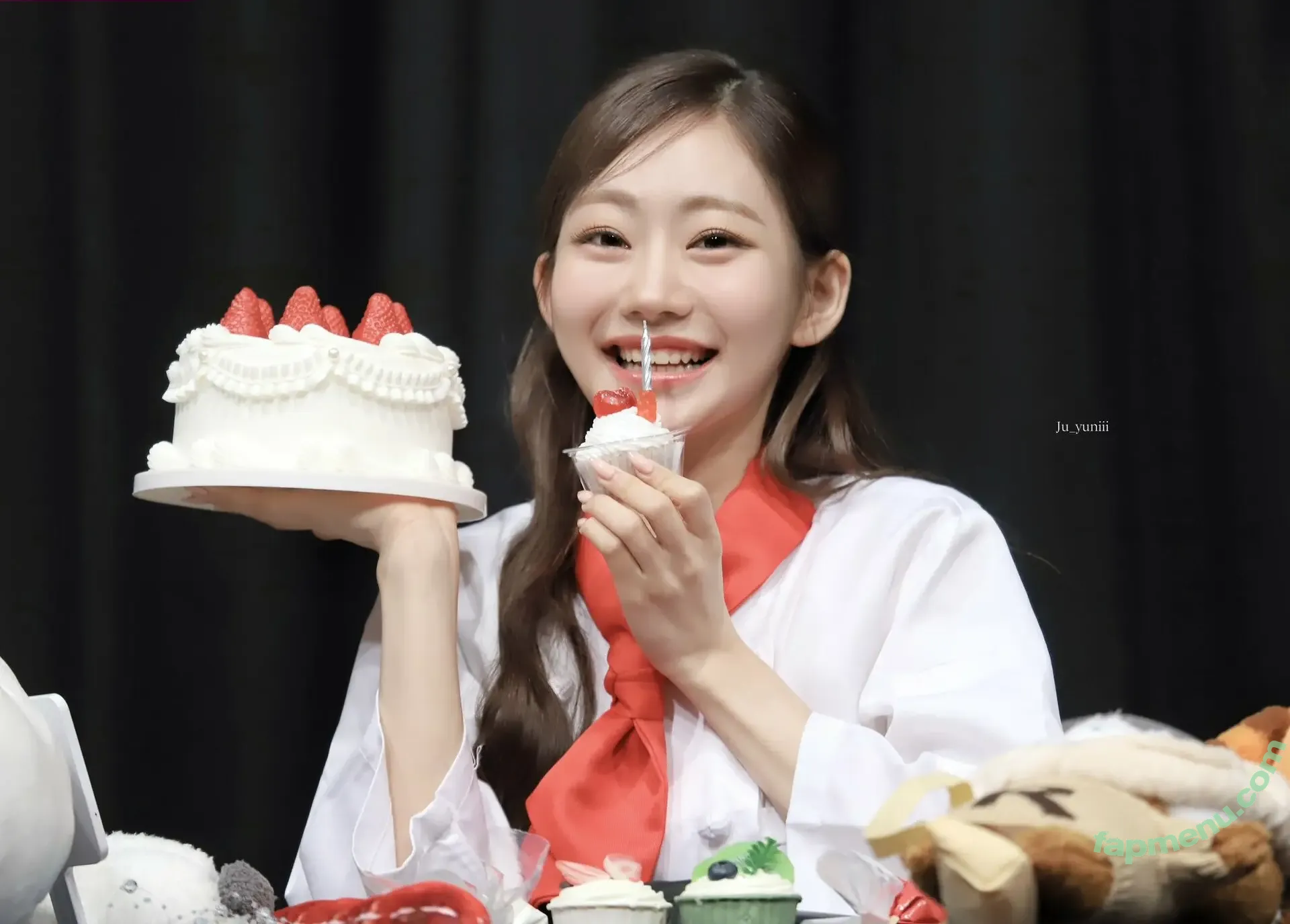 KissLife nude photo #0289 (Julie / juliephilia / natty_0530)