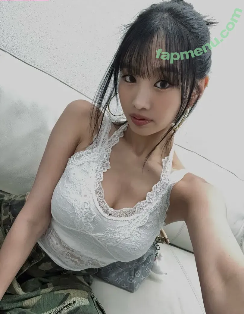 KissLife nude photo #0308 (Julie / juliephilia / natty_0530)